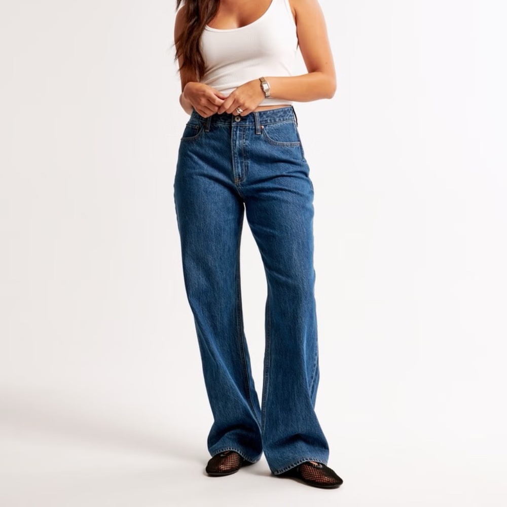 Abercrombie Curve Love High Rise Loose Jean